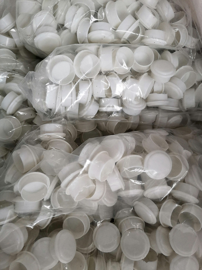 pvc16 20 25 32线管杯梳堵头 锁母堵头 线管外堵 堵塞 堵帽 堵盖