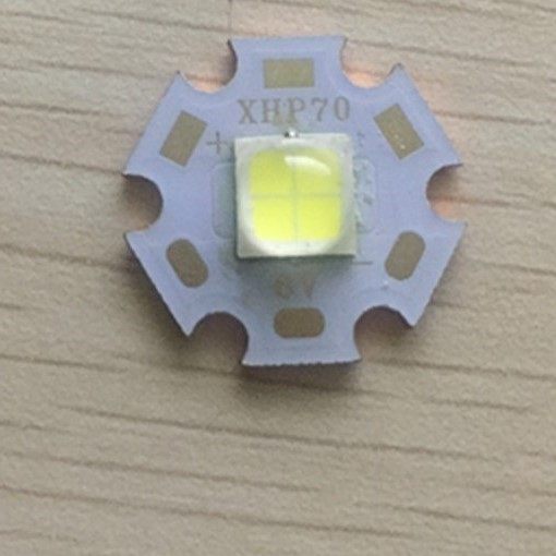 进口cree二代xhp70.2p2 n4 1a 3c灯珠 p70强光手电筒30w大功率led