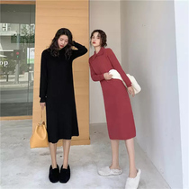Knitted one-piece dress lady autumn and winter long style with knee sweater dress loose and slim fit inside a dress with a large undercoat
