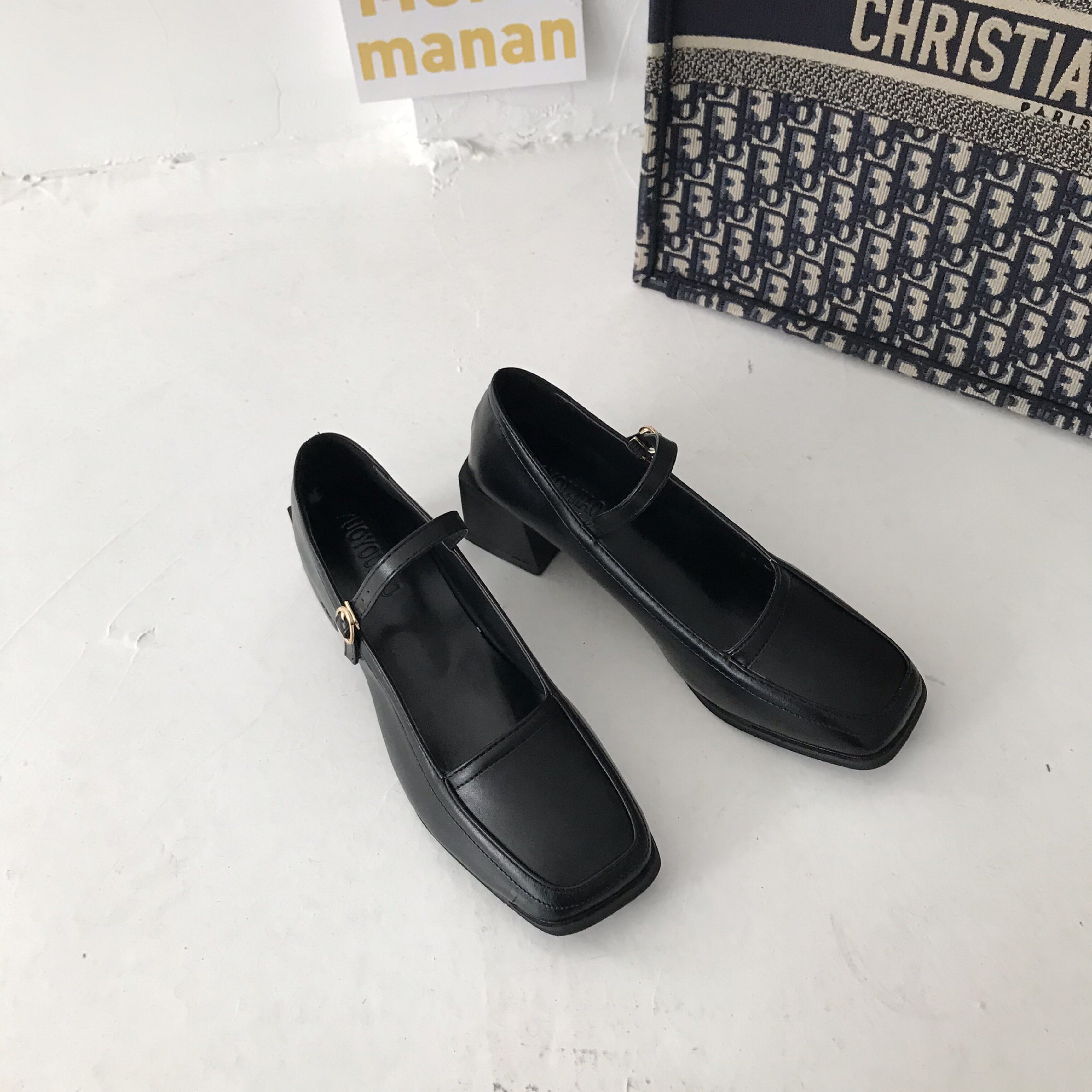 小sun家赫本鞋女复古玛丽珍鞋2022新款方头粗跟法式一字带单鞋潮