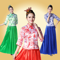 The Seedlings song suit 2018 new female adult suit fan dance plays out to the waist drum team beat the drugbeat square dance costumes