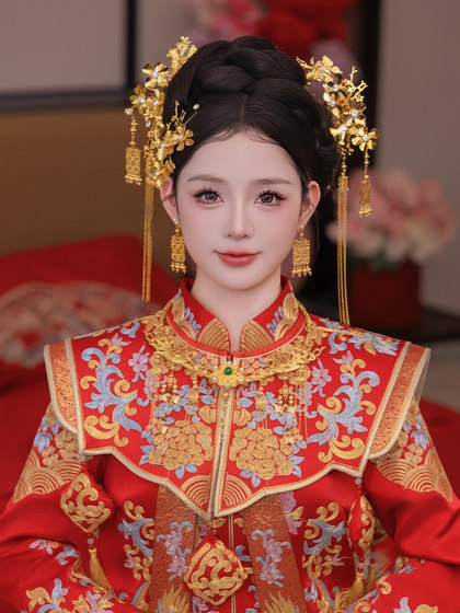 중국 스타일의 신부 황금 결혼식 편지 술 Xiuhe 의류 머리 장식 한피 드래곤과 피닉스 가운 웨딩 전통 의상 웨딩 헤어 액세서리 중국 스타일의 신부 황금 결혼식 편지 술 Xiuhe 의류 머리 장식 한피 드래곤과 피닉스 가운 웨딩 전통 의상 웨딩 헤어 액세서리