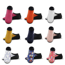 Beach socks shoes non-slip anti-cut red foot skin shoes men and women Diving Snorkeling children wading swimming shoes soft shoes