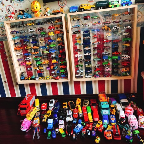 Children's toy car model display stand Solid wooden car storage box Dome card alloy hot wheel tomy card Children's toy car model display stand Solid wooden car storage box Dome card alloy hot wheel tomy card