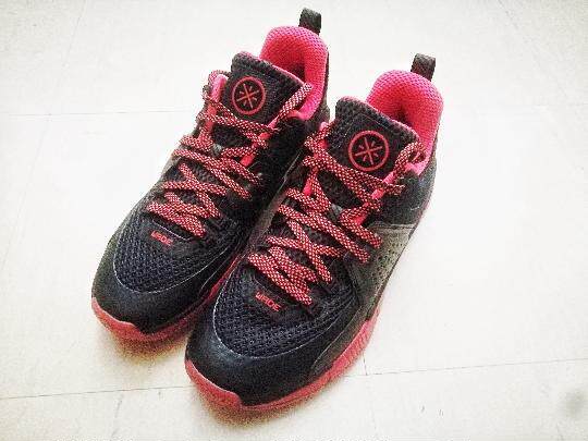 识货测评低价不低配的李宁全城6