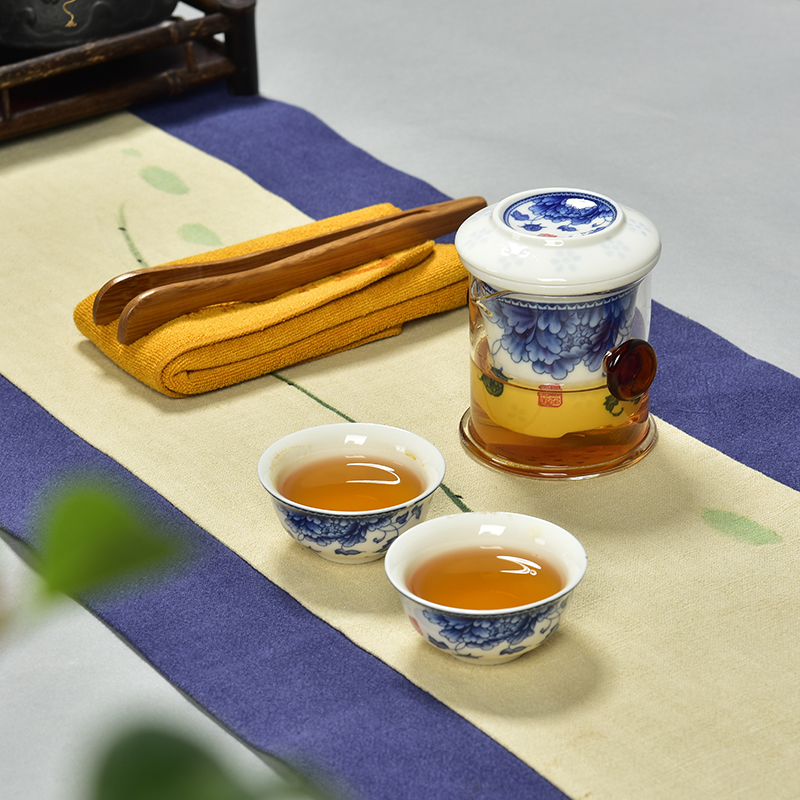 Blue and white porcelain glass ceramic kung fu tea tea ware ears travel tea set dry terms plate simple portable package