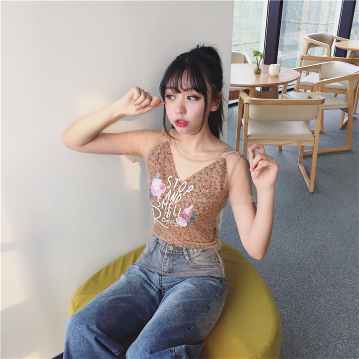 尺寸:吊带  衣长33(不带肩带) 胸围80              罩衫 衣长64