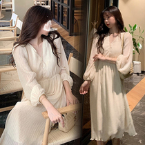 Pregnant womens spring dress 2022 new Chinese New Year foreign air small frescoed dress with long snow-spun long sleeves slim fit dress