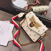 ITSK womens bag 2021 New Tide Fashion Net red shoulder oblique cross small bag Joker senior sense Pearl Honey Bee bag female