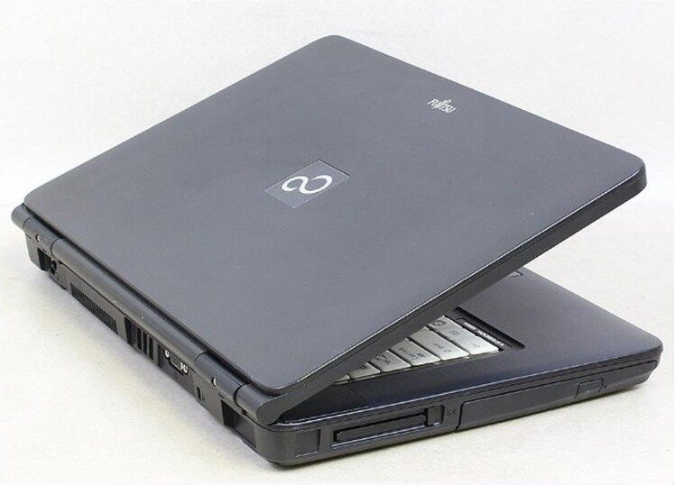 二2手日本富士通笔记本电脑a550手提上网本酷睿i5适用办公游戏