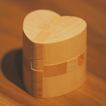 Wooden Kongming lock Luban lock intellectual puzzle wooden building block toy beech wood heart lock love heart shape unlocking