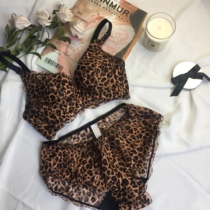 Light extravagant sexy wild wind BAO WEN lace underwear gather comfortable bra no steel rim AB cup set