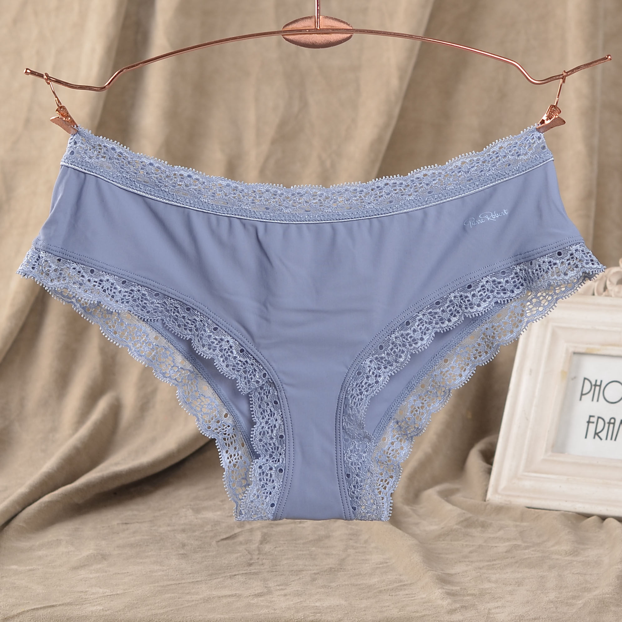 新款夏季女士内裤大码丝滑牛奶丝性感女式平角裤蕾丝边低腰打底裤