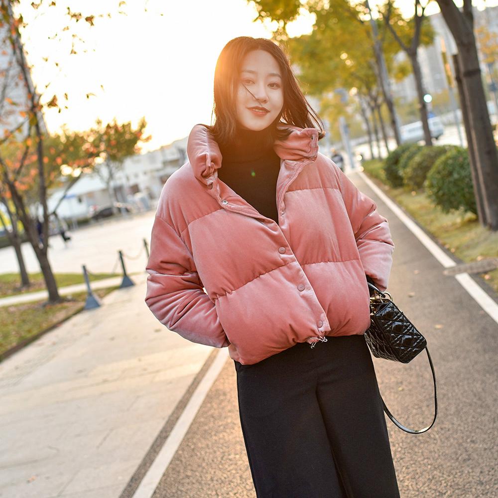 短款面包服与皮裤cp,秒变大长腿