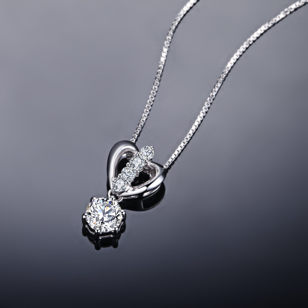 佐卡伊 白18k金钻石吊坠女款项链女士项坠 可裸钻定制