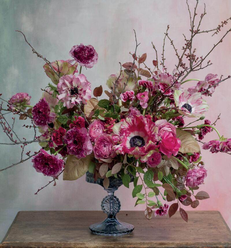 基安娜的四季花艺配色大师级单色系插花灵感指南