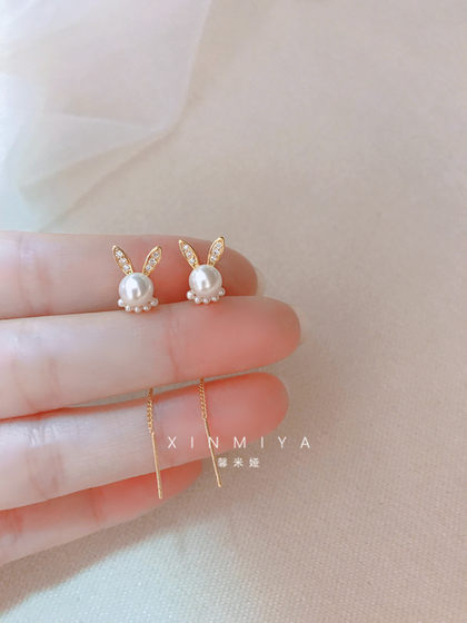 XMY 틈새 디자인 감각 고급 진주 토끼 이어 라인 여성 2025 세련된 다목적 절묘한 귀걸이 여성 XMY 틈새 디자인 감각 고급 진주 토끼 이어 라인 여성 2025 세련된 다목적 절묘한 귀걸이 여성