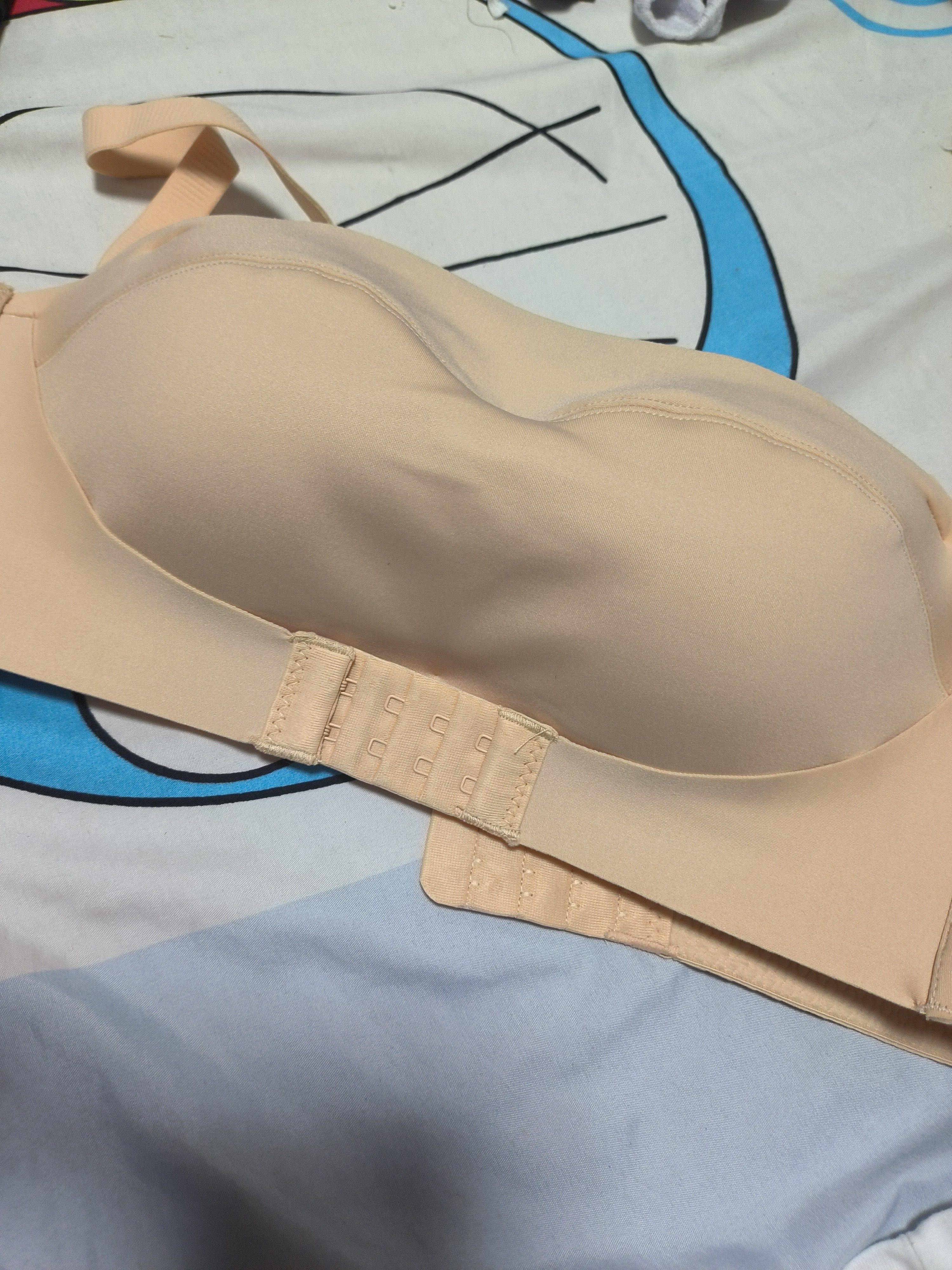 白色无肩带防滑抹胸夏季小胸少女内衣聚拢无钢圈文胸平胸专用胸罩