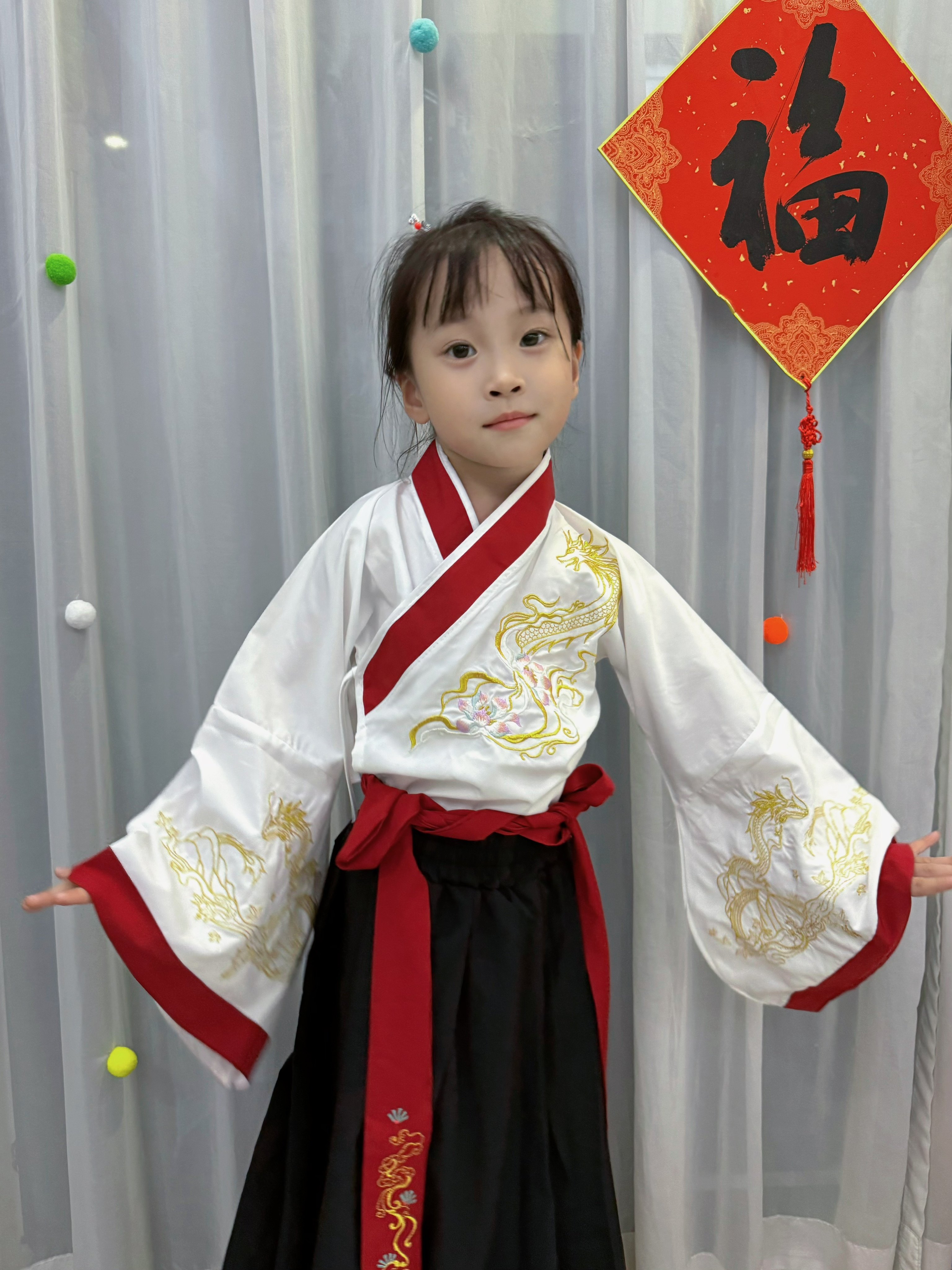 开笔礼汉服儿童国学服装一年级朗诵红色幼儿女古风古装演出服秋冬
