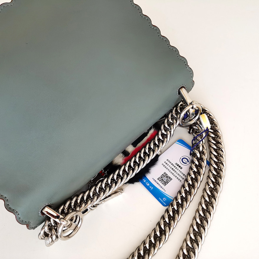 3折即刻拍已鉴定95新fend芬迪小号kani花边牛皮单肩斜挎链条女包