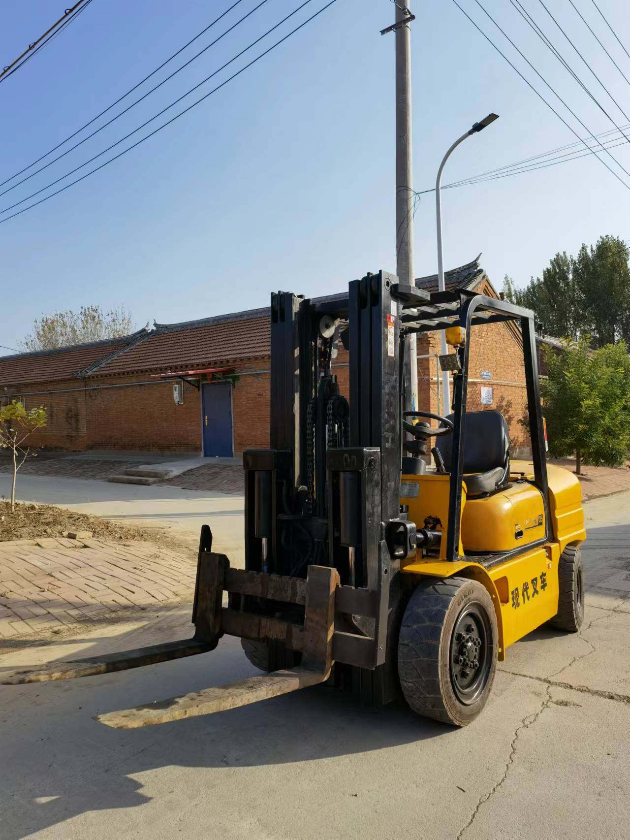 【贯通拍卖203】cpc35e现代内燃平衡重式叉车(4) - 资产处置 - 阿里