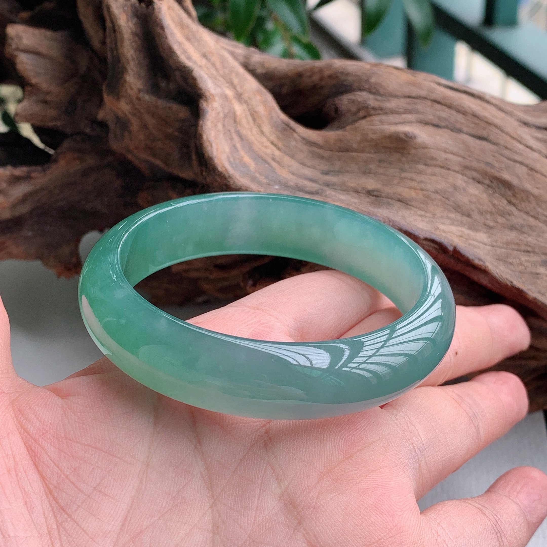 天然翡翠玉镯子女正品拍卖 57圈口 冰种晴水正圈手镯 57.31g