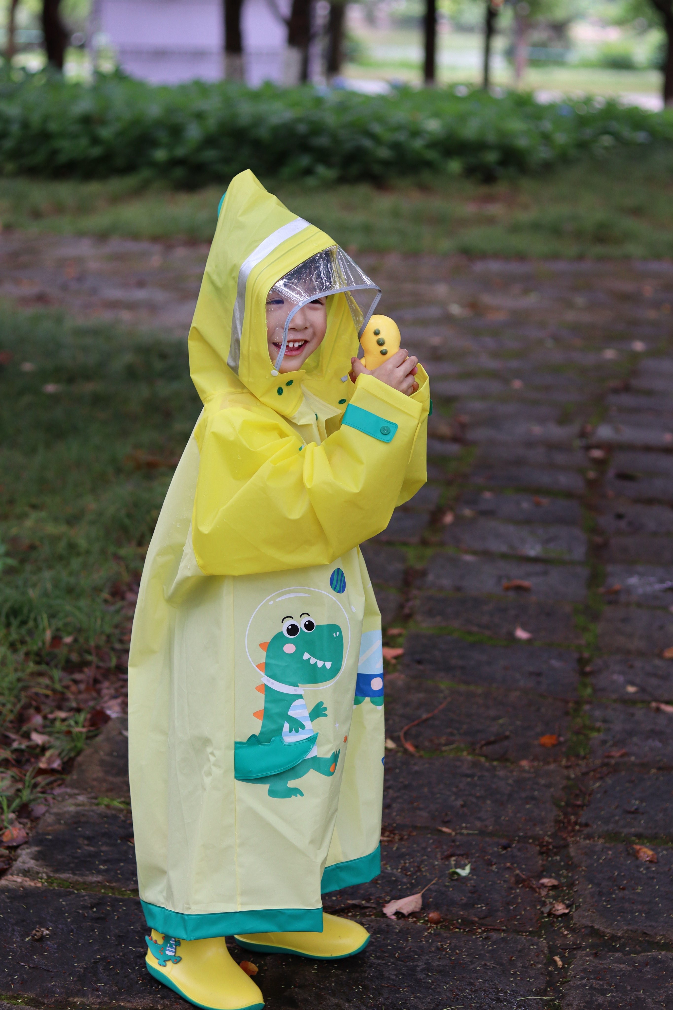 kk树儿童雨衣小学生专用男童女孩雨披幼儿园宝宝一年级套装书包位
