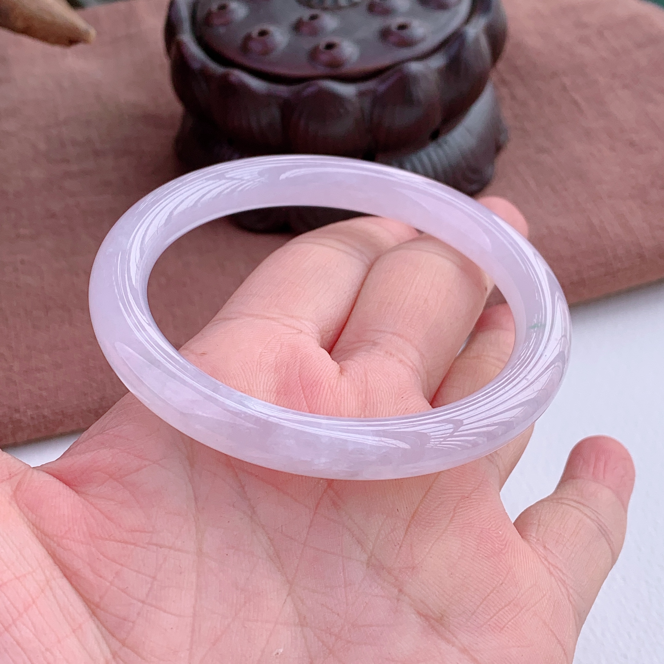 天然翡翠玉镯子女正品 56圈口 好种水润冰紫细圆条手镯 36.81g