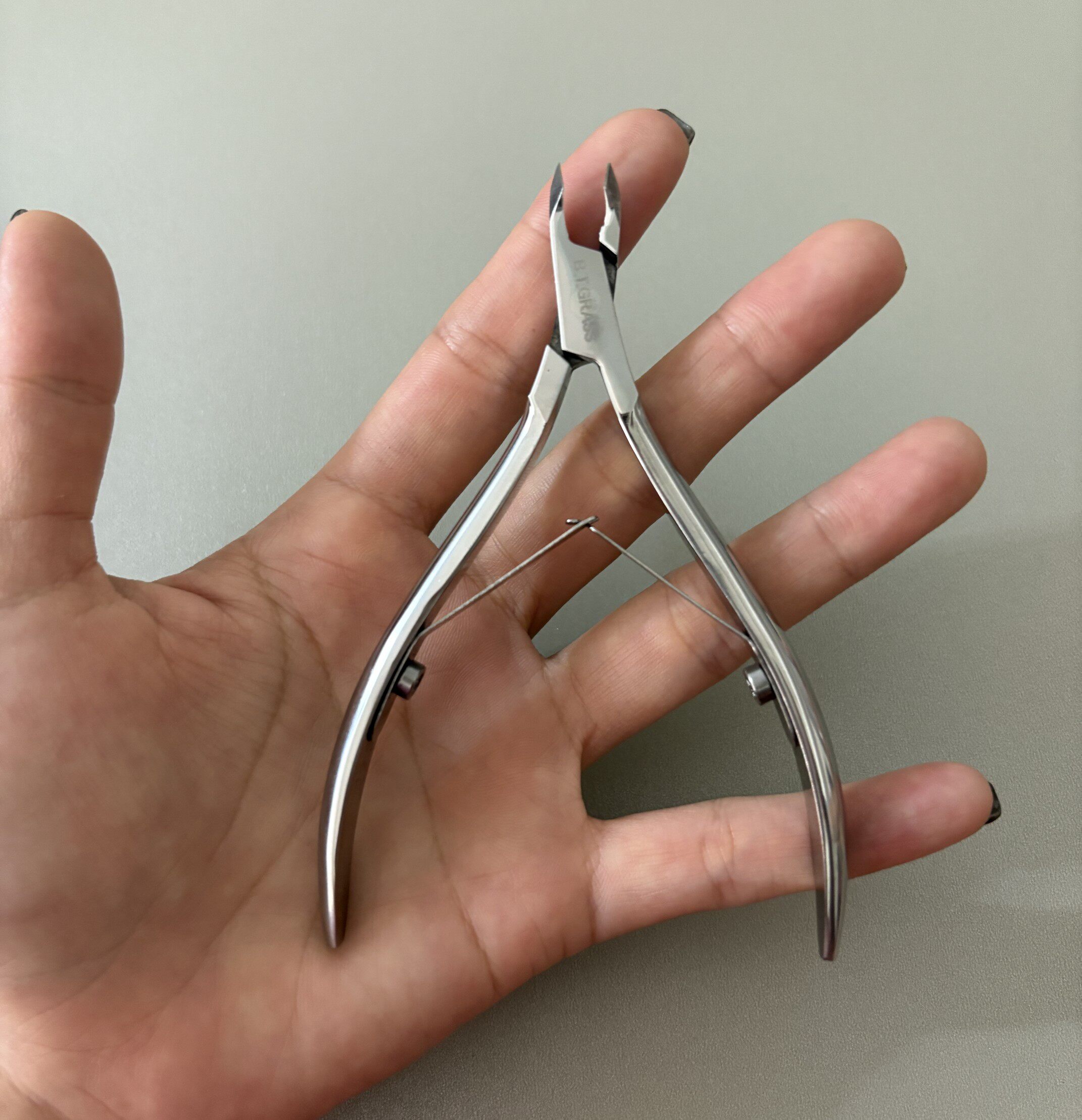 俄式超薄刃口锋利去死皮剪子去倒刺专业美甲店专用越南日式死皮钳