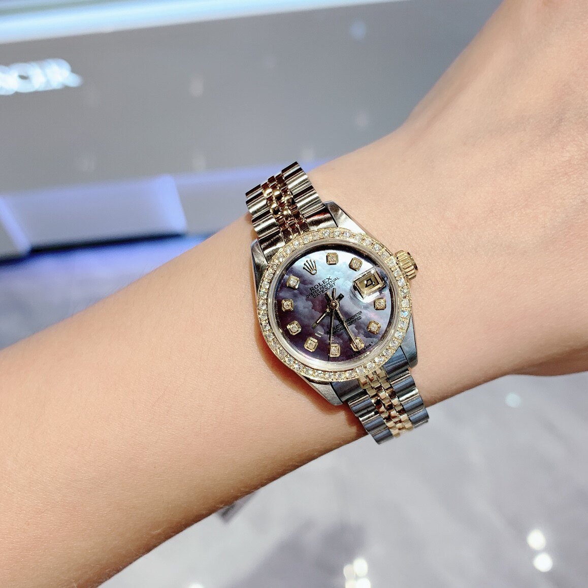劳力士女表日志型69173紫贝母18k黄金镶钻自动机械腕表正品9.8新