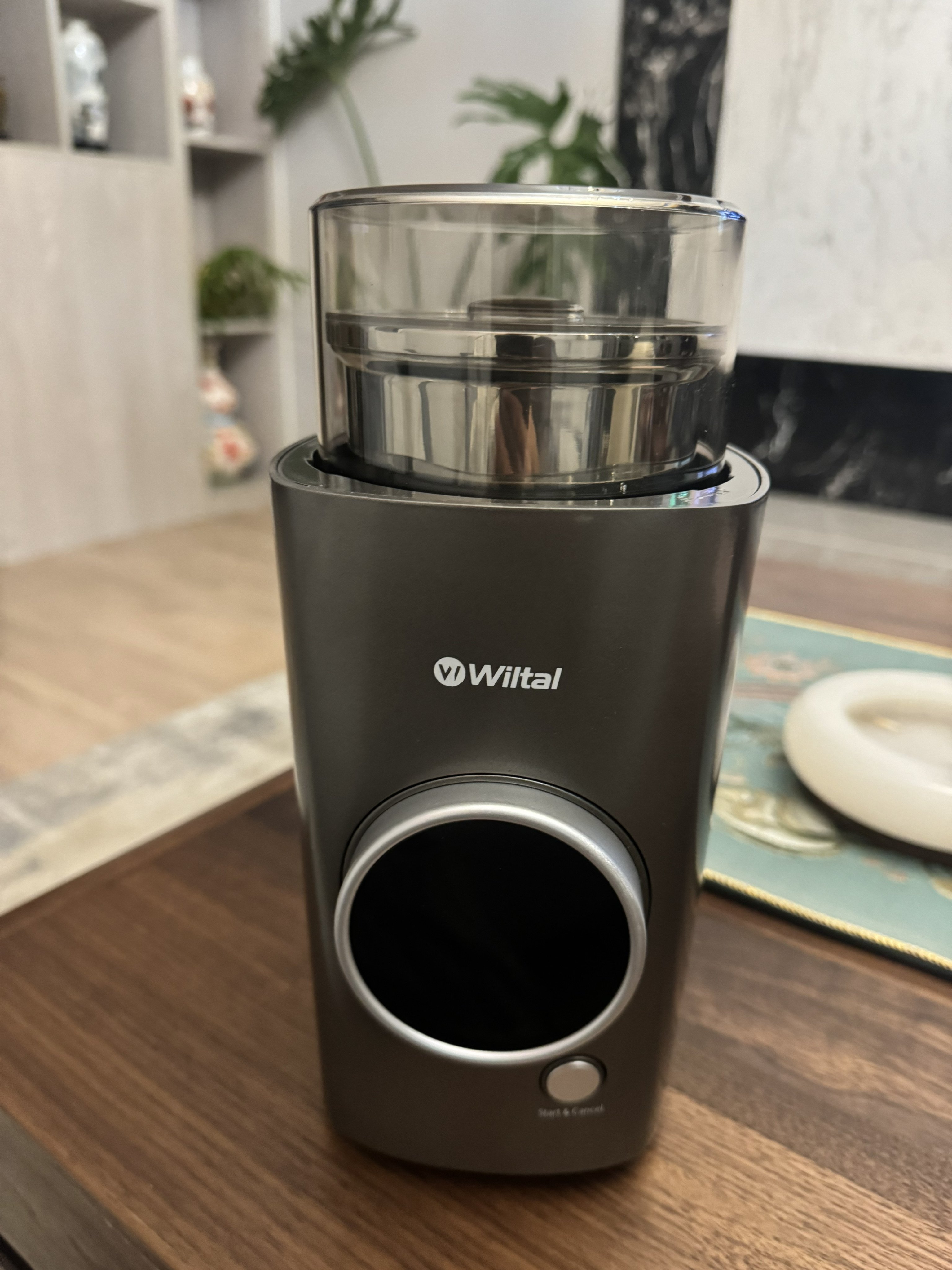 德国全自动电动粉碎机超细研磨机多功能磨粉机打粉器家用小型干磨