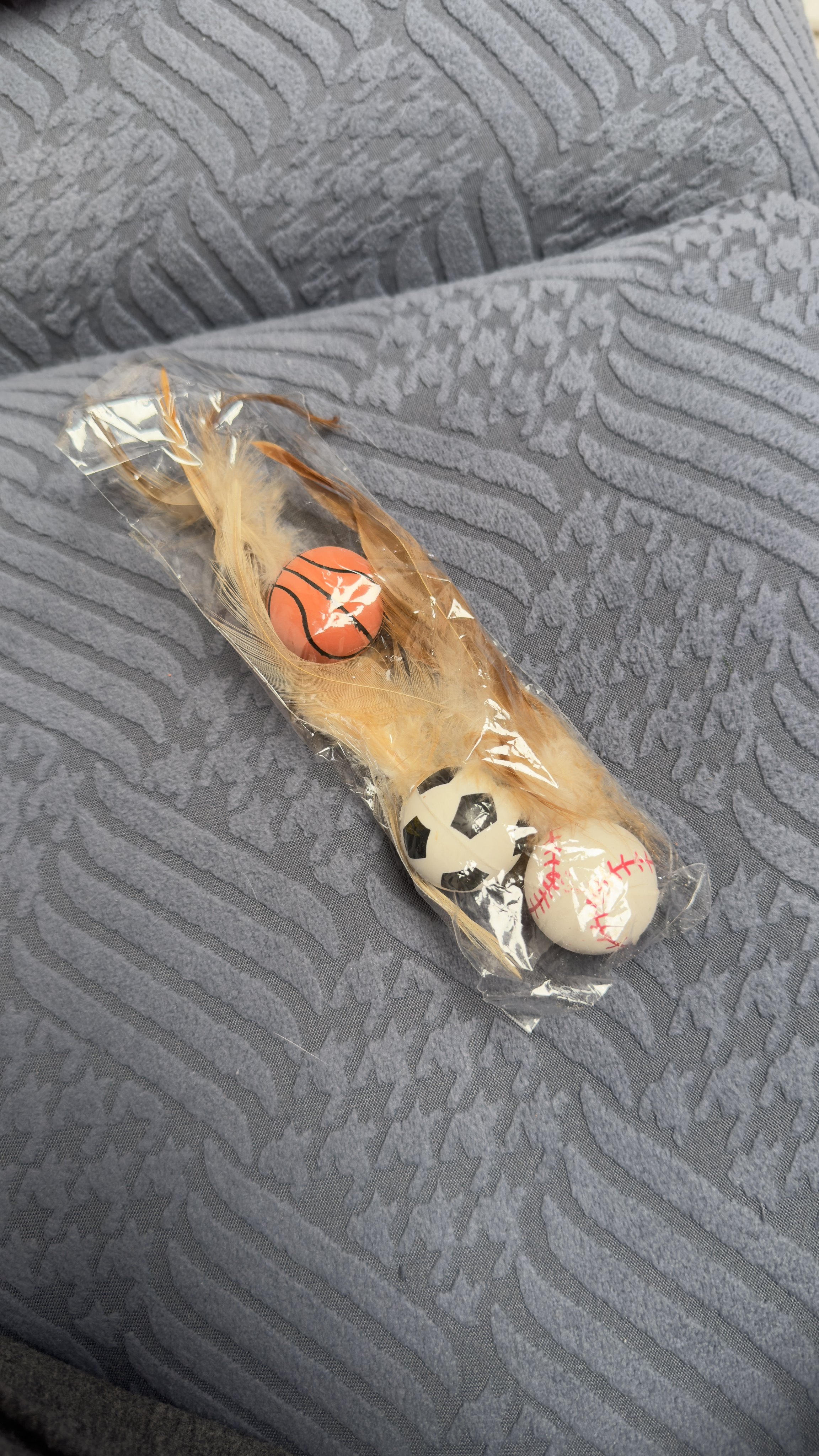 猫玩具弹力球自嗨解闷神器逗猫棒新款运动球带羽毛猫消耗体力用品