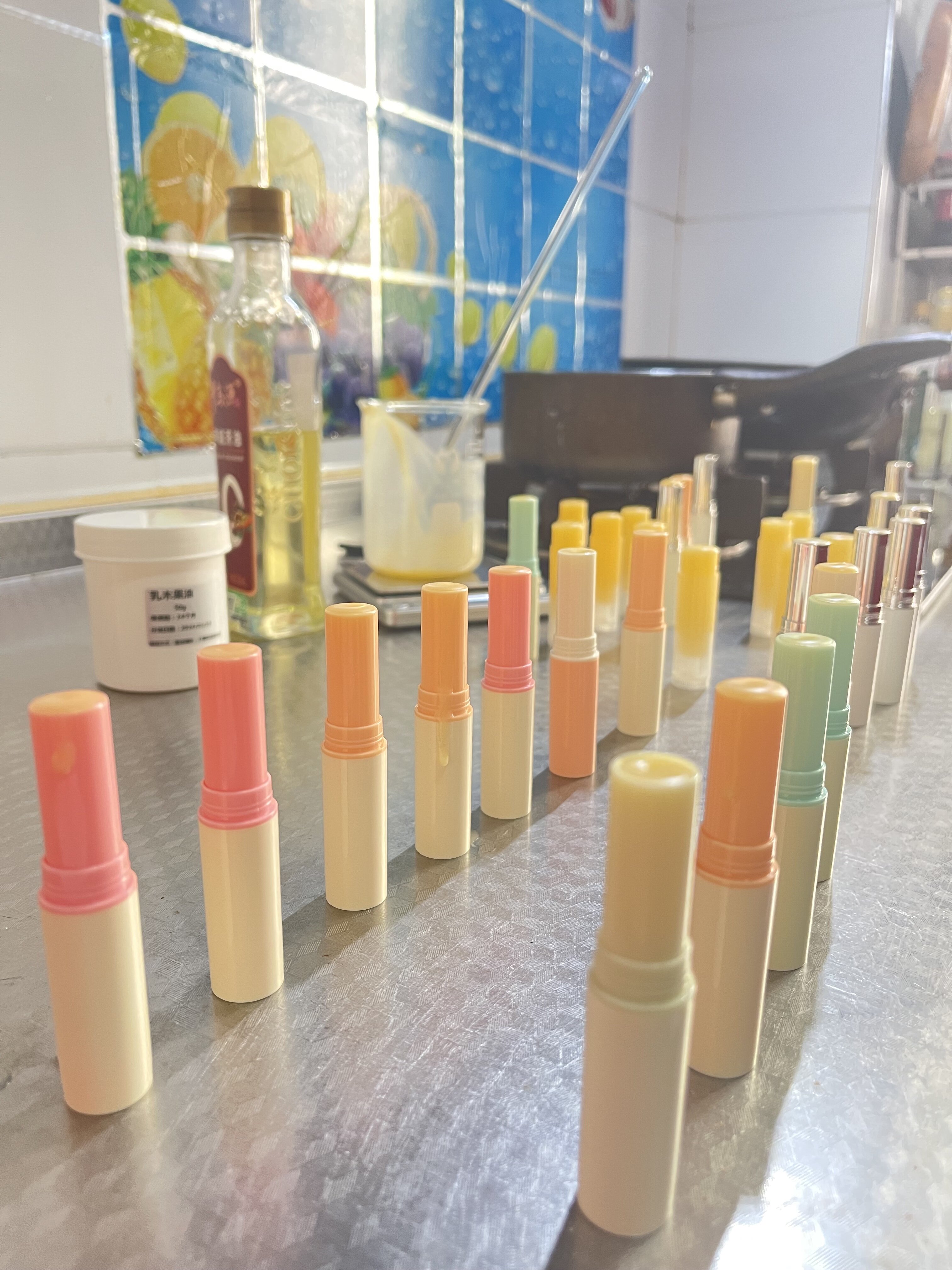 自制透明螺旋唇膏管diy空管直接灌 手工口红管材料包装pp环保小样