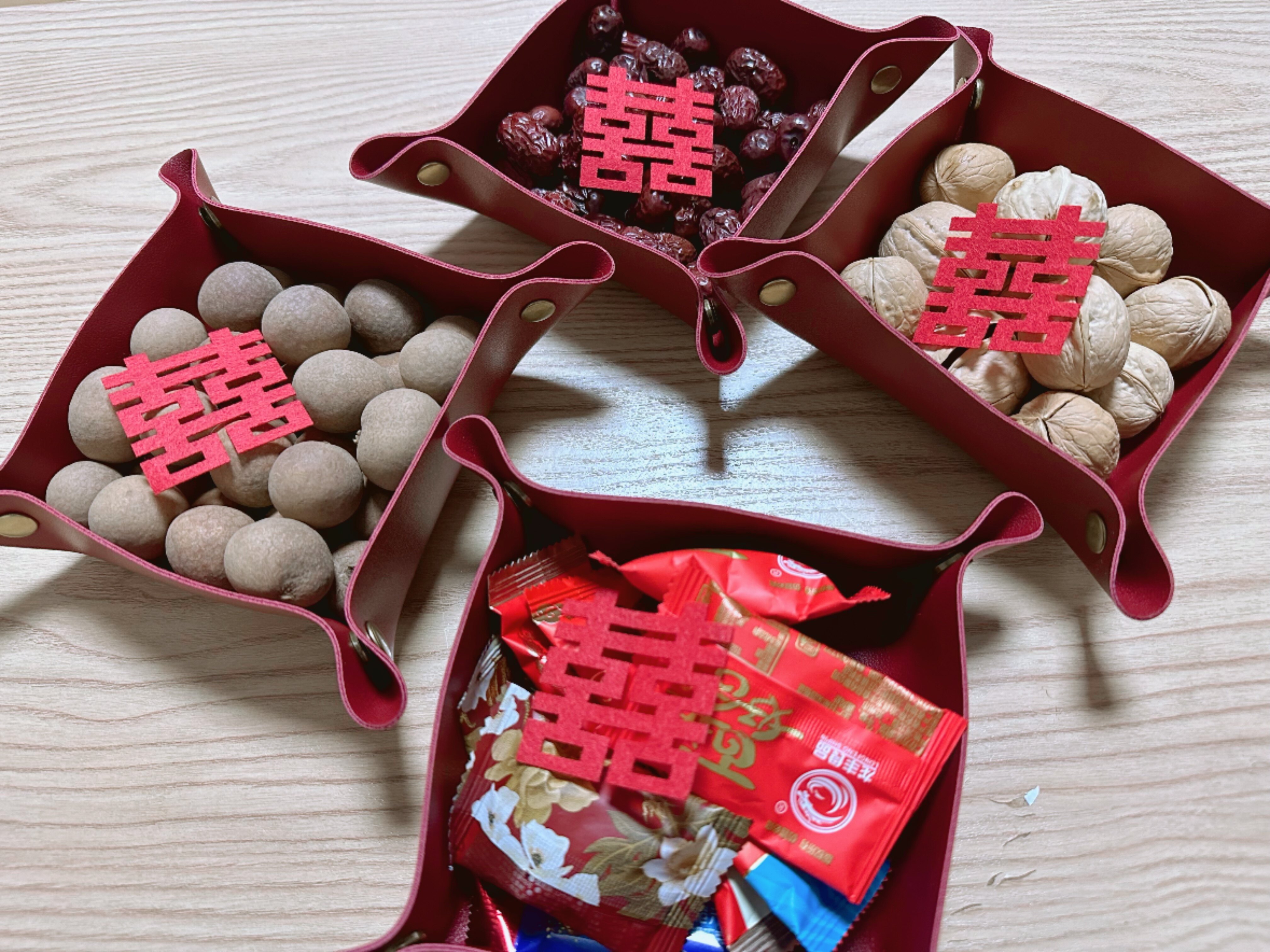 皮质早生贵子果盘结婚婚礼喜糖盒摆件红色干果盘婚房布置压床果篮