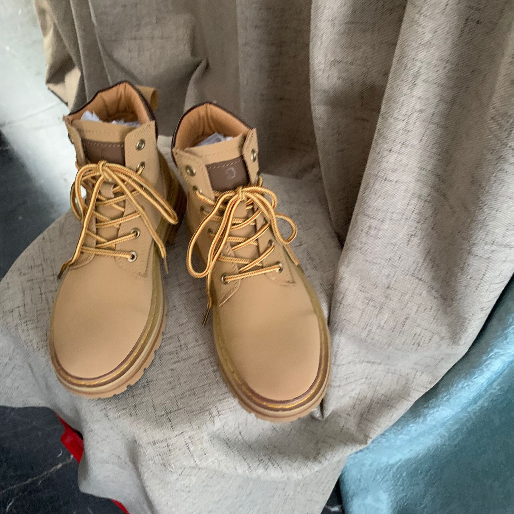 大黄靴马丁靴男女款秋冬女大黄蜂厚底增高工装鞋中帮休闲真皮靴子