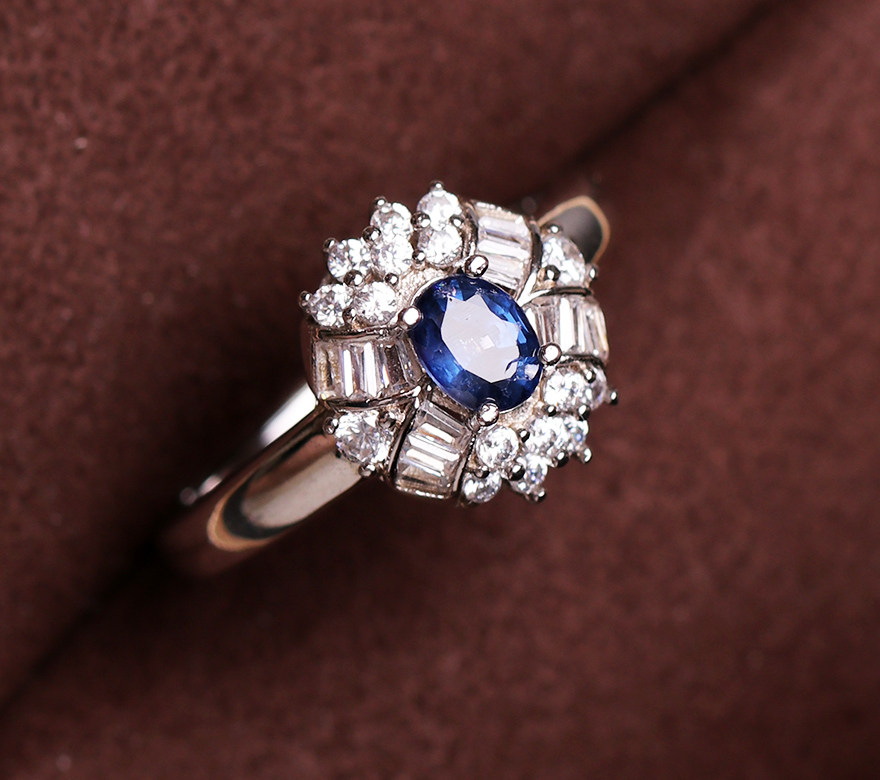 2.96g天然蓝宝石戒指女款正品贵宝彩宝一物一图附证书