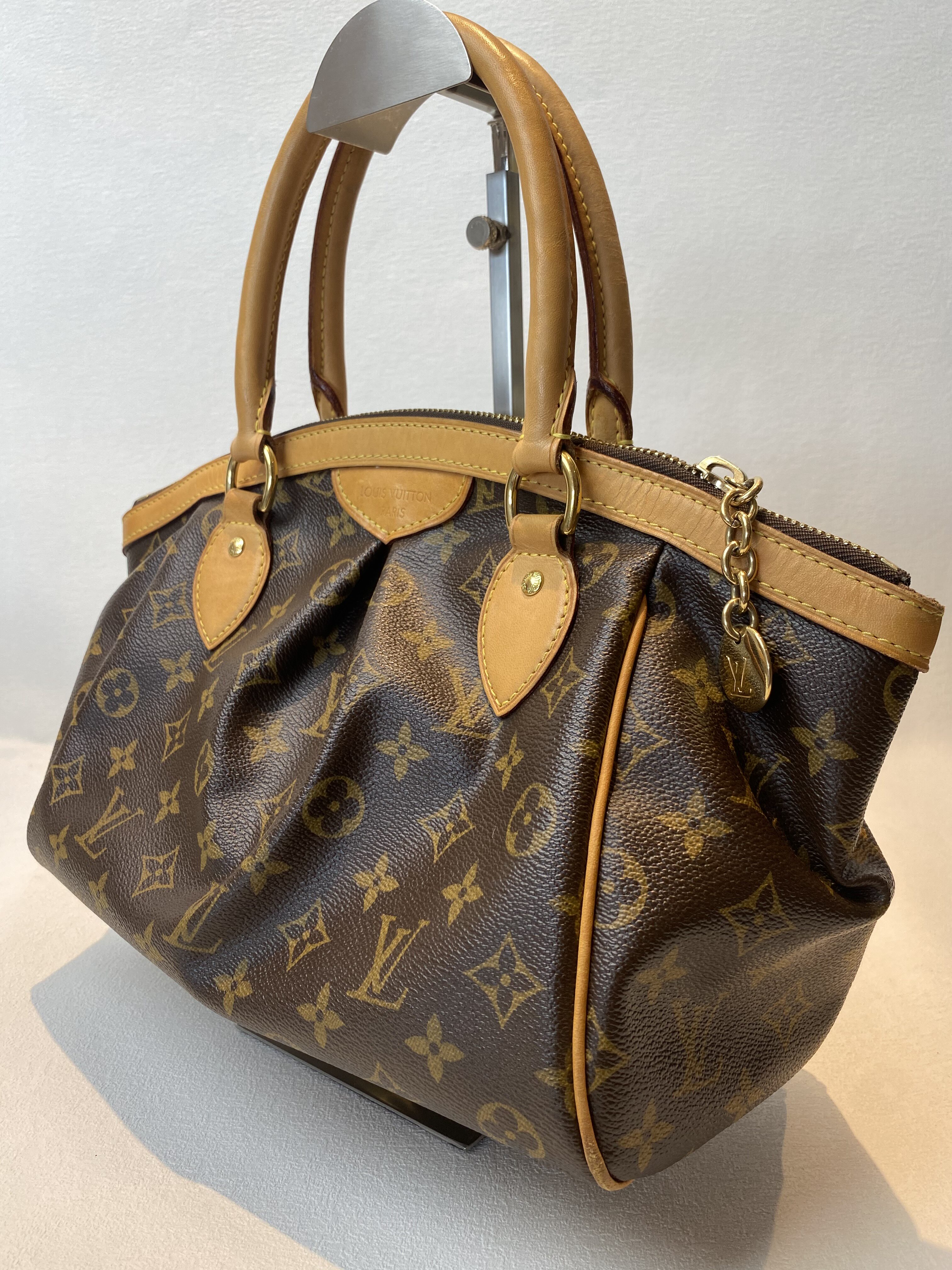 流行款式名称: 其他款式: 手提包质地: pvclouis vuitton/路易威登