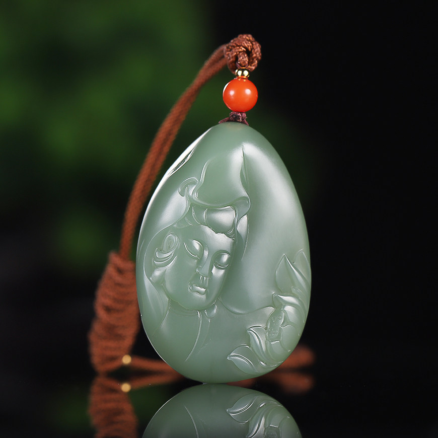 省级玉雕大师任翀作品和田玉碧玉莲花观音菩萨吊坠24克男款挂件g3