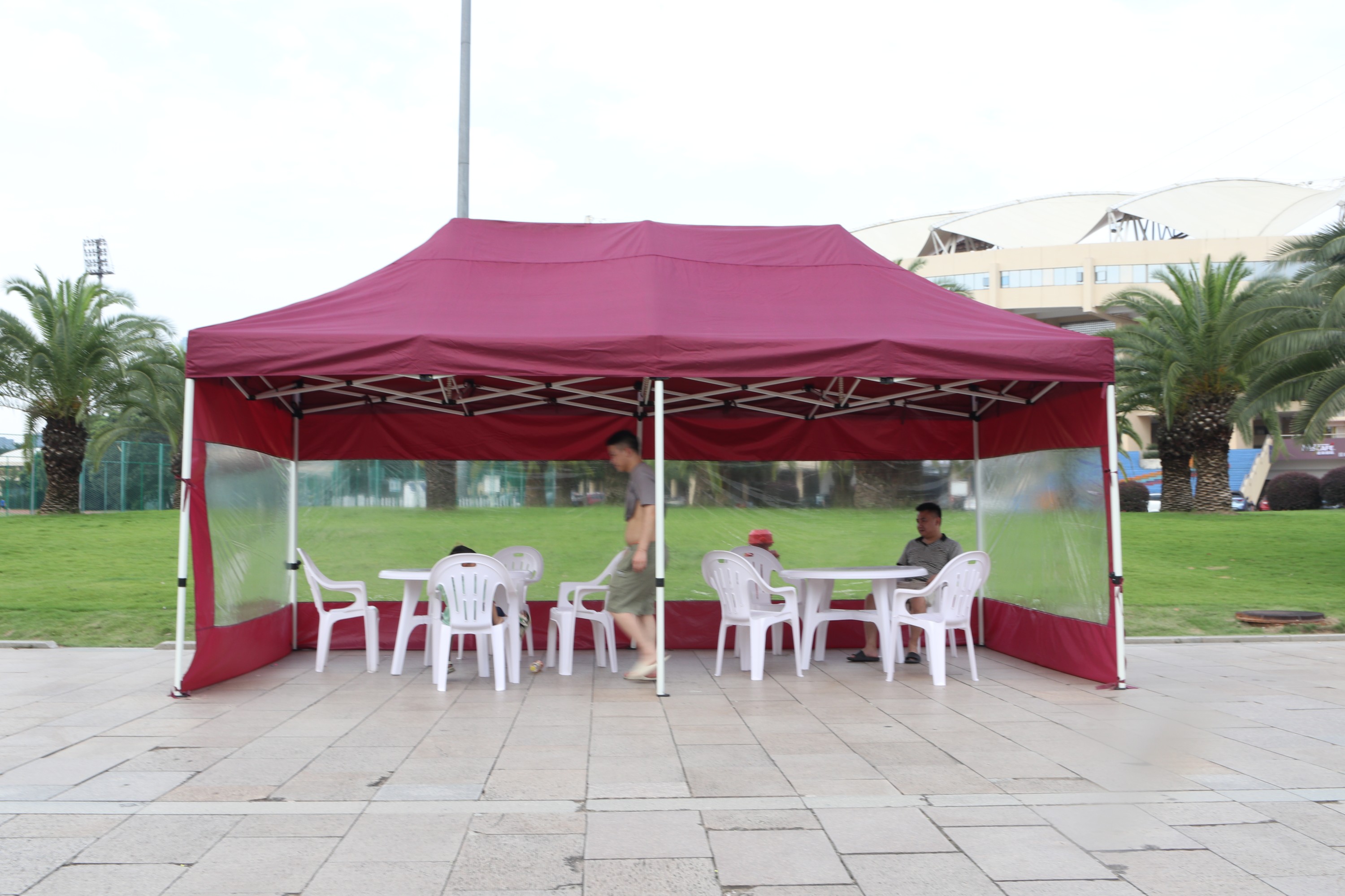 夜市摆摊用帐篷四脚雨棚大伞冬季户外防雨透明加厚围布伸缩遮阳棚