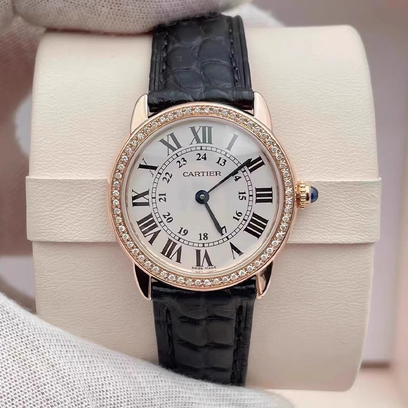 人工合成蓝宝石表镜表壳材质: 其他品牌产地: 瑞士备注: 后镶钻鉴别