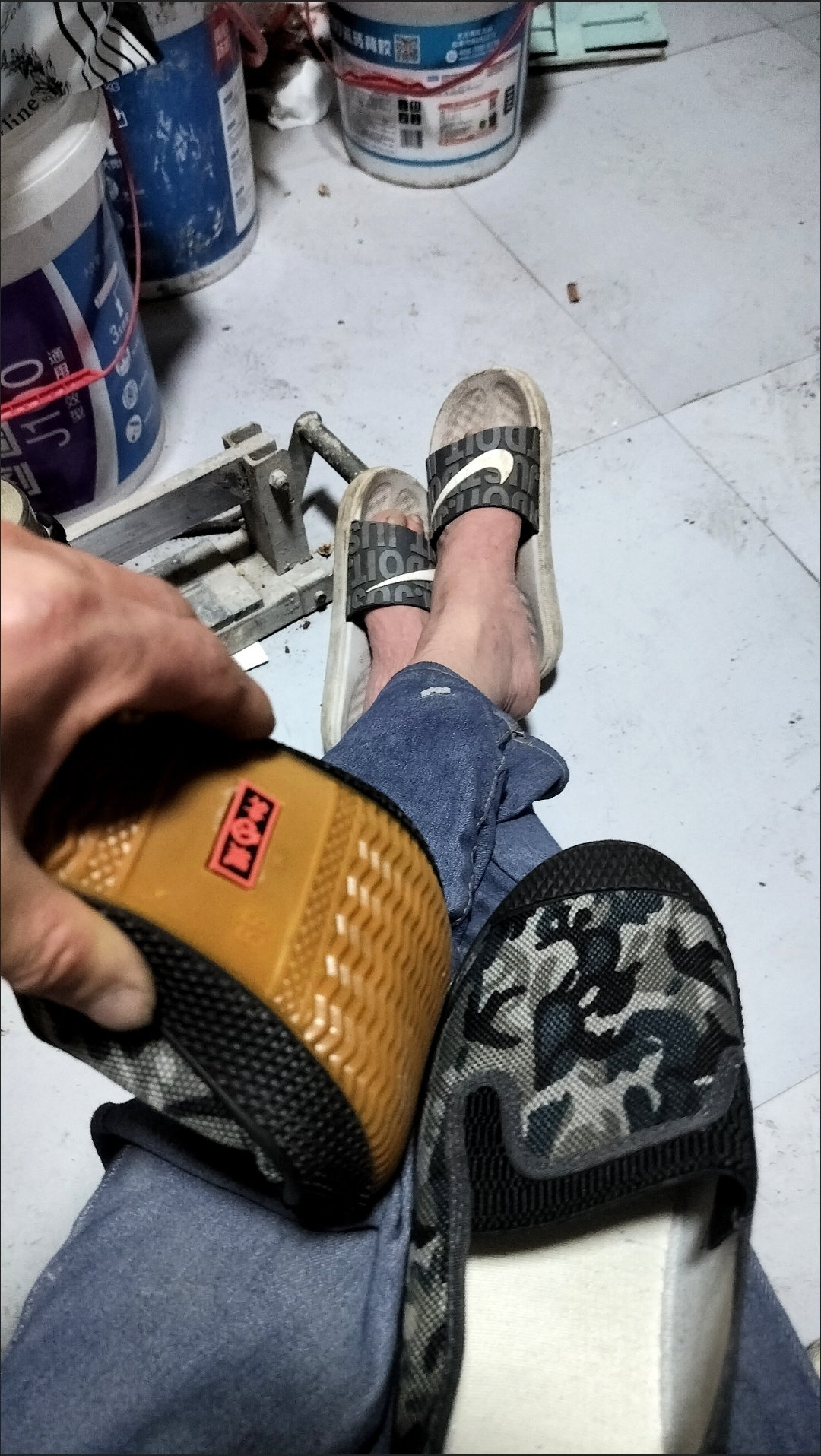 劳保鞋男款迷彩胶鞋一脚蹬防滑耐磨帆布作训鞋工地干活工作解放鞋
