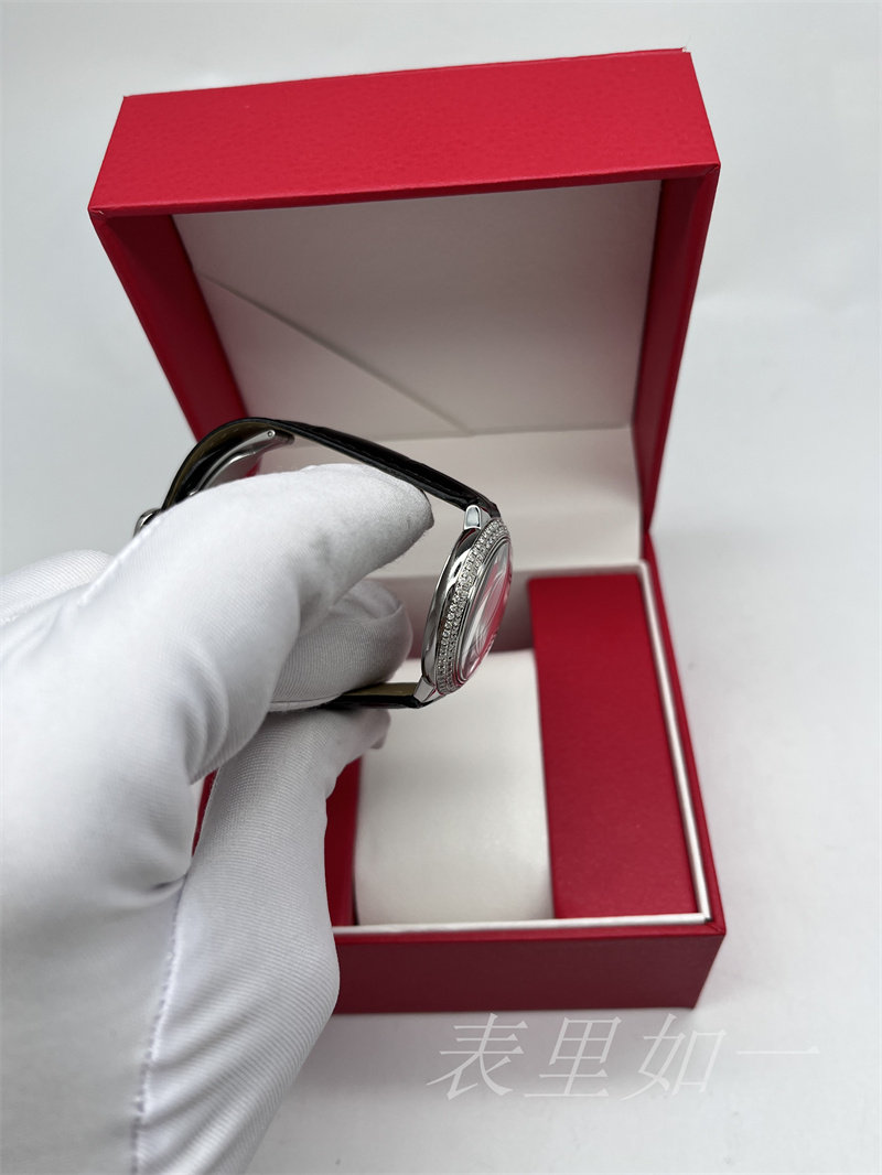 正品[9.8新]卡地亚手表蓝气球系列女表后钻石英女士腕表w6920086