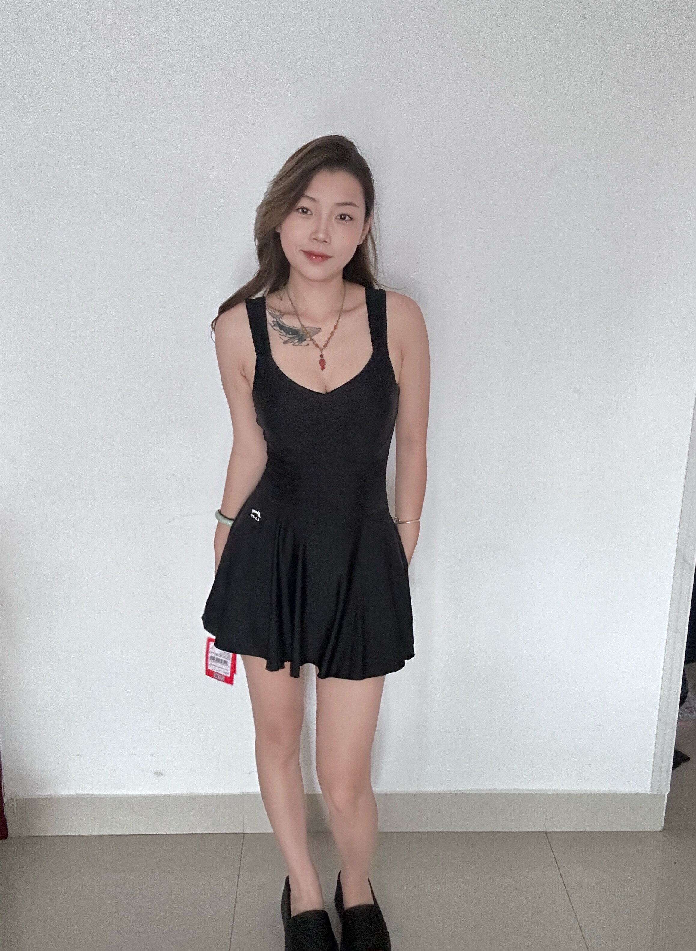 李宁泳衣女款2024年新爆款泡温泉连体裙式遮肚显瘦游泳馆专用泳装