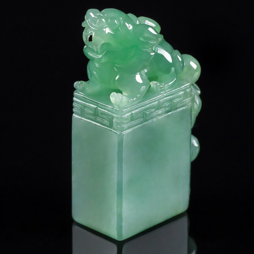 瑞兽招财天然缅甸a货翡翠冰糯种浅绿貔貅印章手把件带证书25.36