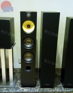明日音响 英国 宝华B&W Bowers &Wilkins 68