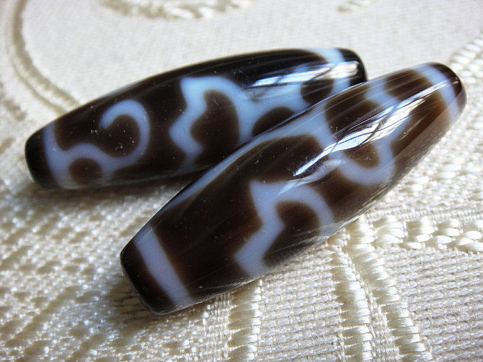 马狮麟西藏水莲花天珠风化玉髓古法镶蚀水莲花小吊坠