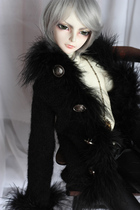 4 points 3 points 17 Great uncles BJD SD va with handmade woven black horse fur coat (with added hair optional ~