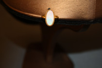 Old 18K gold inlaid natural opal gem ring