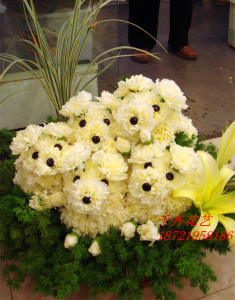 情人节花束预定生日节日祝福商务小狗造型艺术