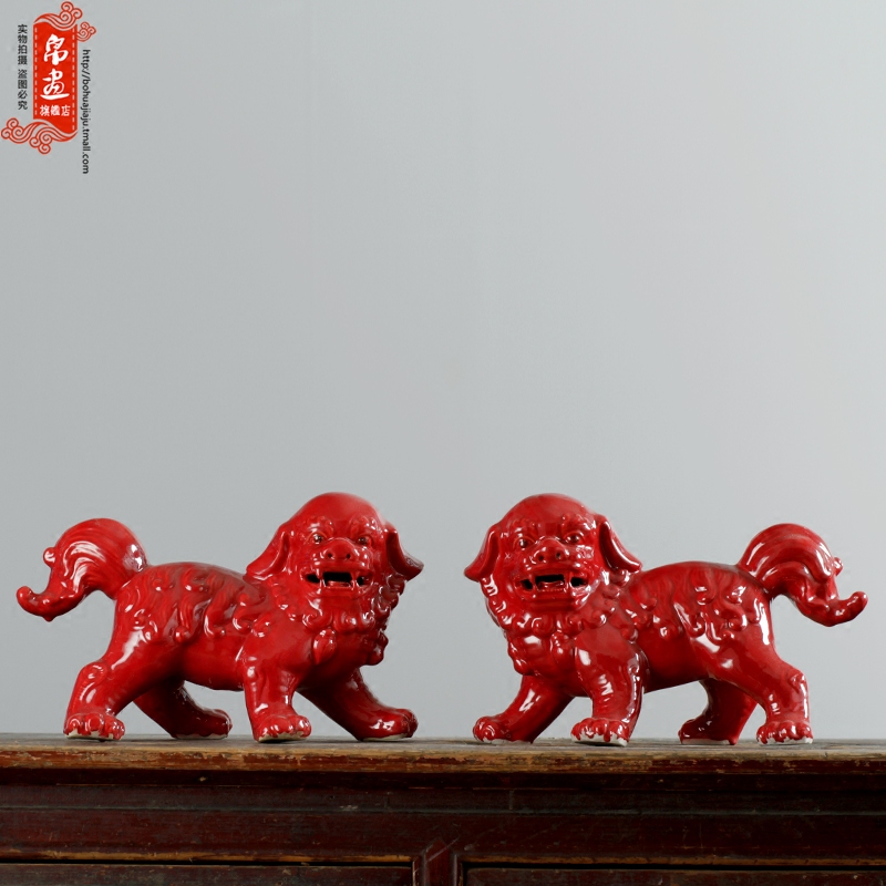 Jingdezhen ceramic lion furnishing articles Chinese style household soft adornment town curtilage sitting room study arts and crafts porcelain lion a pair